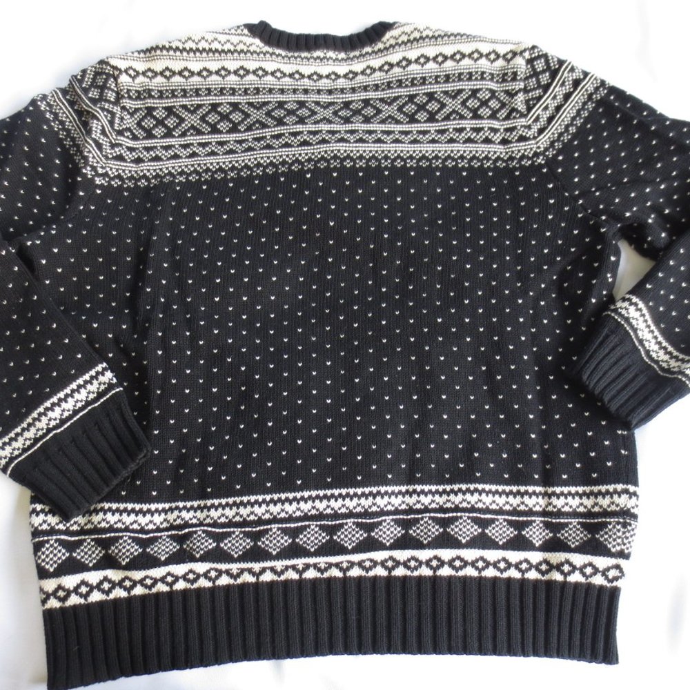 4/$14 Large Unisex Black and Cream V-Neck Sweater Size Large - Picture 4 of 4